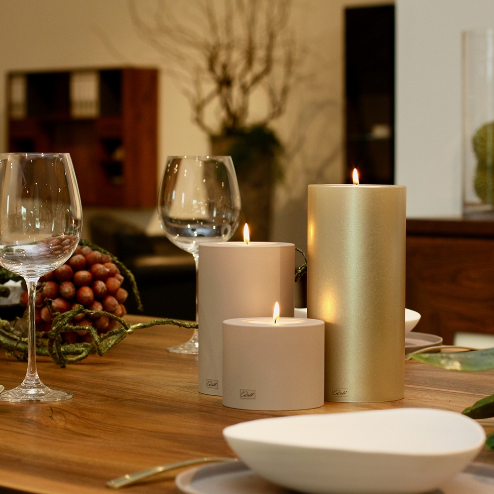 Qult Farluce Trend - Teelichthalter in Kerzenform- Cremegold Qult Farluce Trend - Teelichthalter in Kerzenform- Cremegold