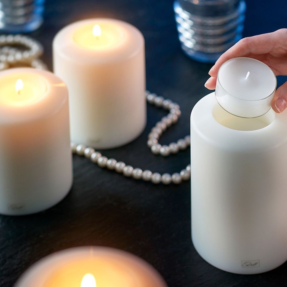 Qult Farluce Maxilights - 16 Teelichter - Ø 56 x 27 mm Qult Farluce Maxilights - 16 Teelichter - Ø 56 x 27 mm