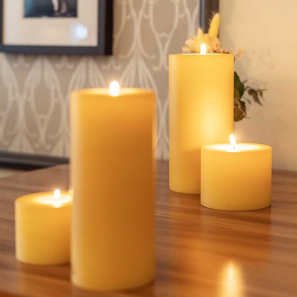 Qult Farluce Trend - Teelichthalter in Kerzenform - Curry