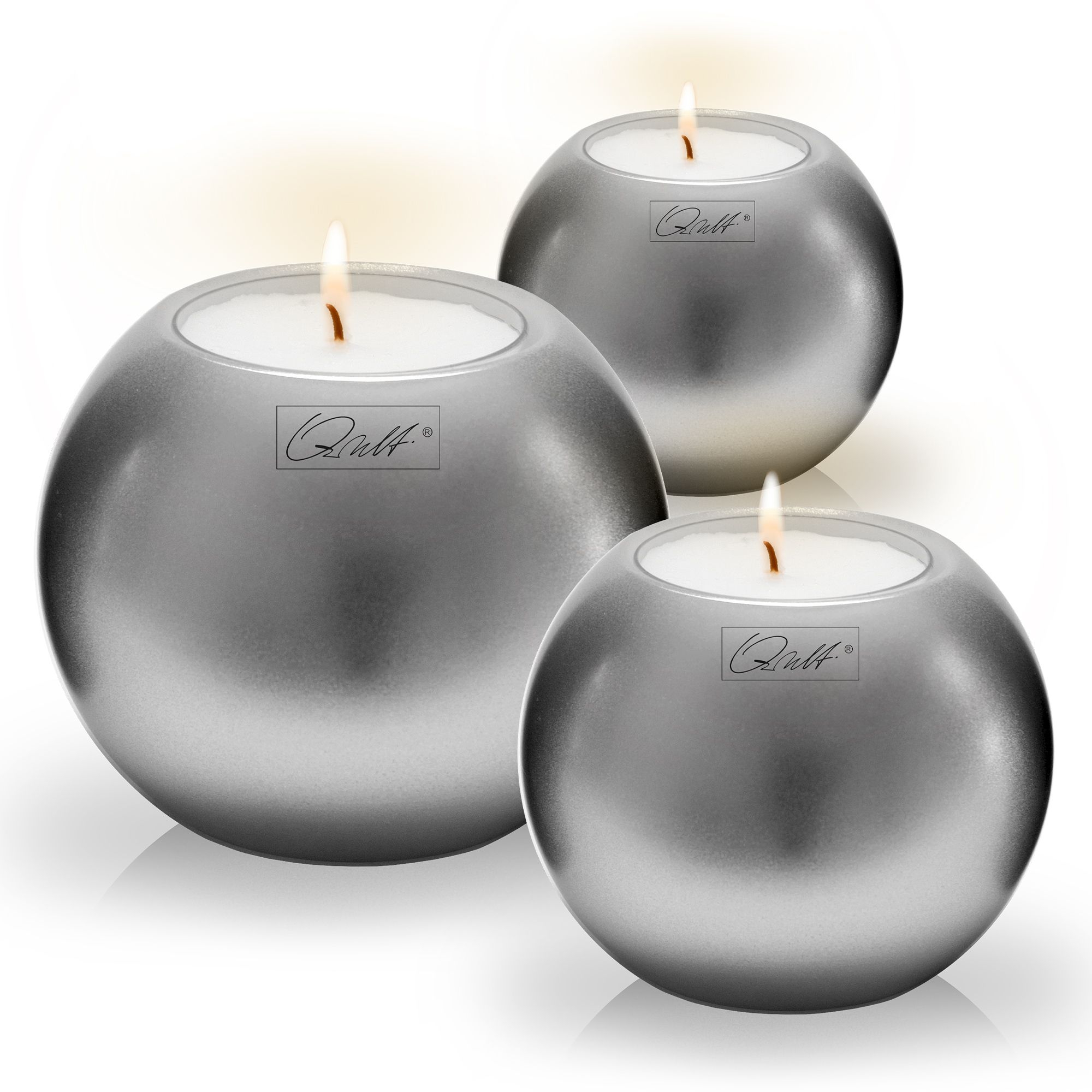 Qult Farluce Moon Metallic - Teelichthalter in Kerzenform Ø 8 cm - Silver Qult Farluce Moon Metallic - Teelichthalter in Kerzenform Ø 8 cm - Silver