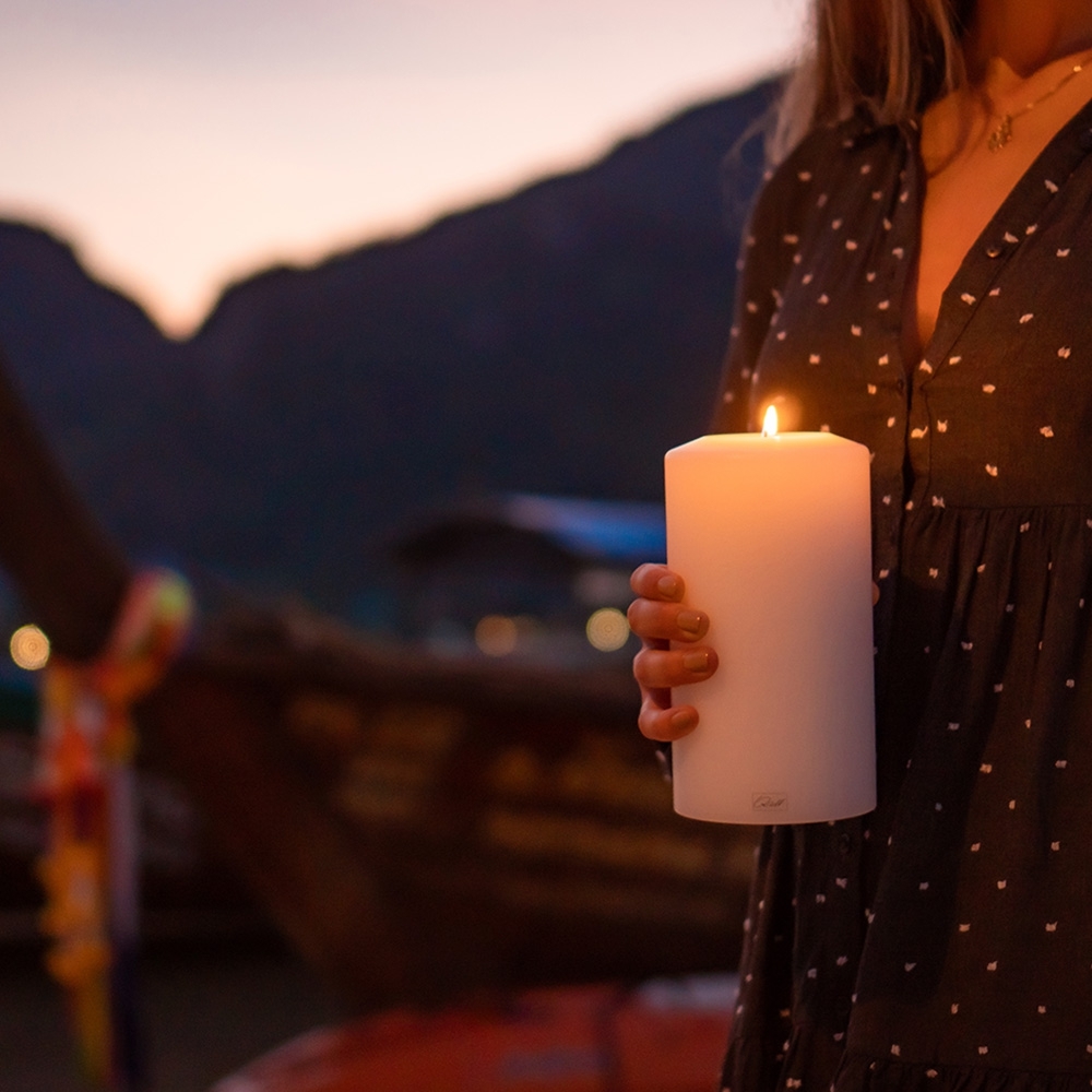 Qult Farluce Classic - Teelichthalter in Kerzenform Ø 12 cm; H 20 cm