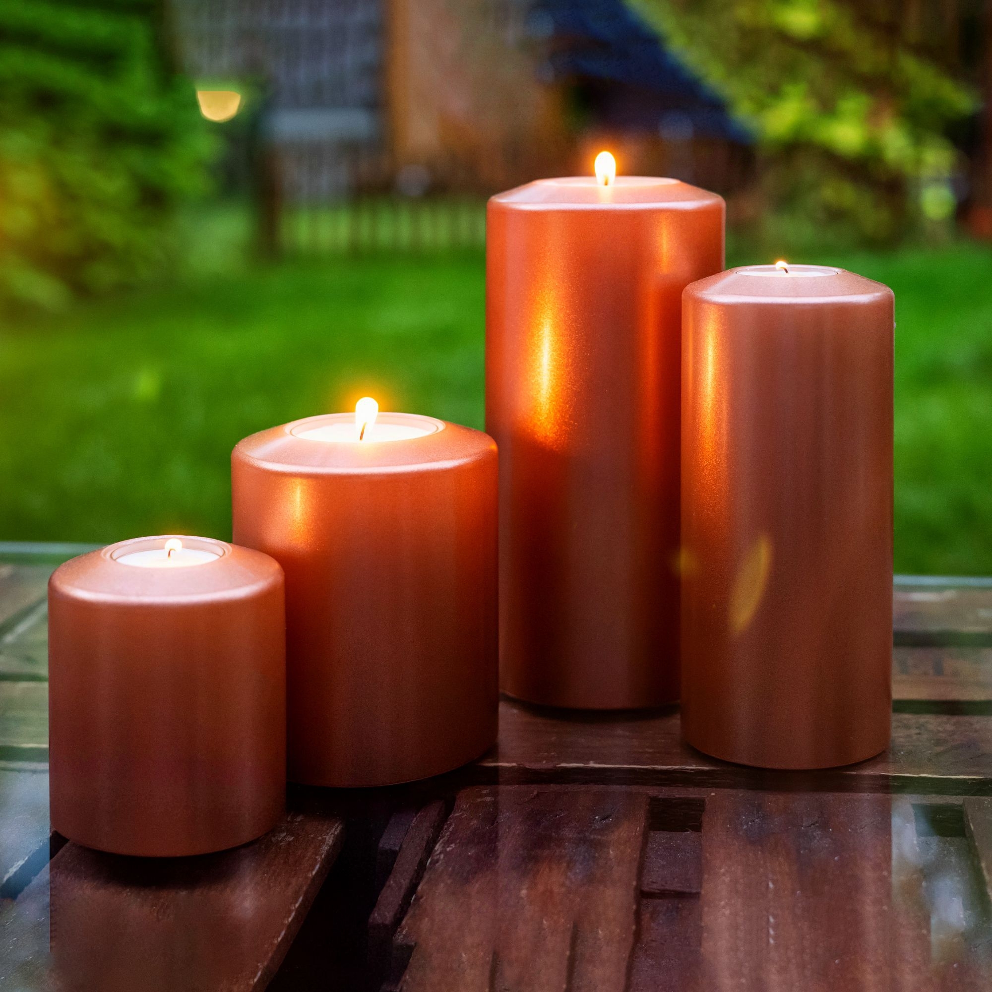 Qult Farluce Classic Metallic - Teelichthalter in Kerzenform - Kupfer