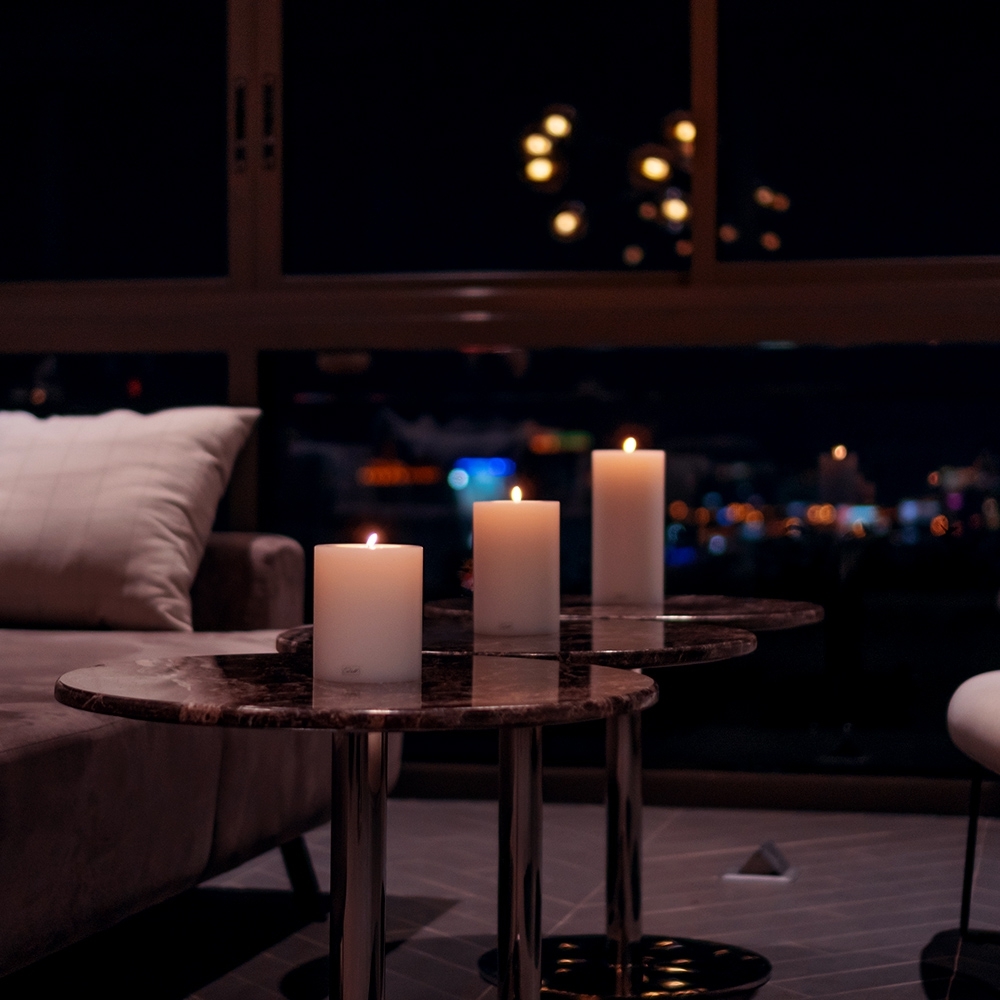 Qult Farluce Trend - Teelichthalter in Kerzenform - Schwarz - Ø 10 cm H 15 cm + 2 x TLM16 - 4er Set